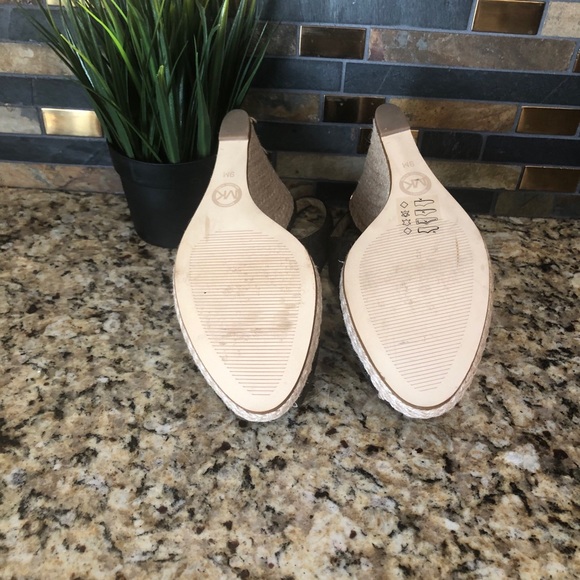 Michael Kors Peep Toe Wedges Size 9 - Picture 6 of 8